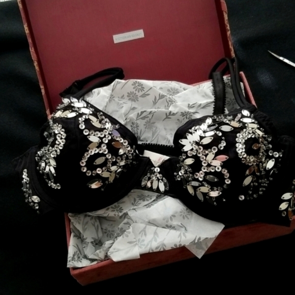 💕VINTAGE VICTORIA SECRET SEQUENCE BRA💕 - Picture 1 of 9